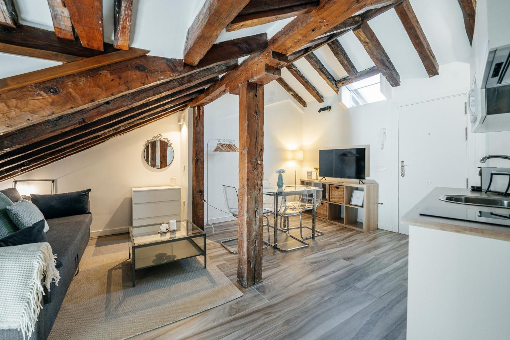 Yoomi Homes Plaza Mayor Madri Exterior foto